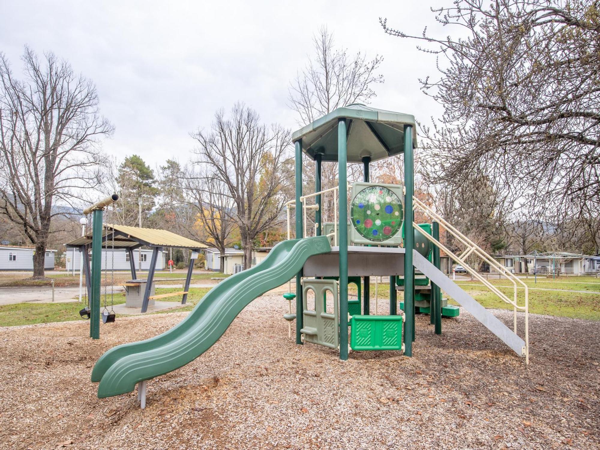 Nrma Bright Holiday Park Esterno foto