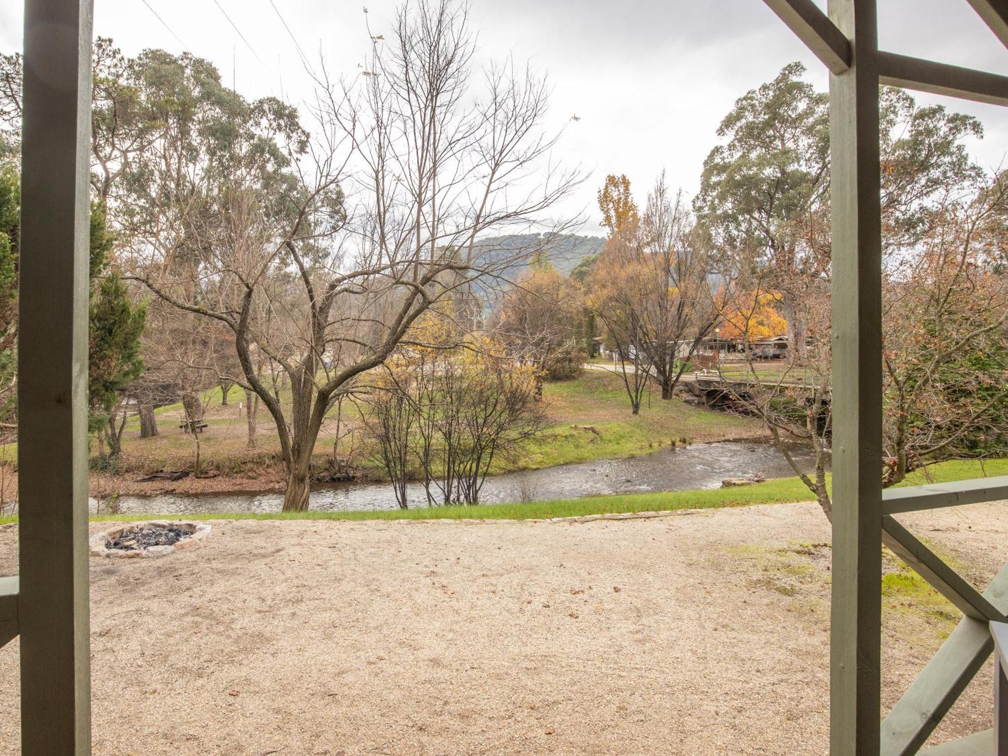 Nrma Bright Holiday Park Esterno foto