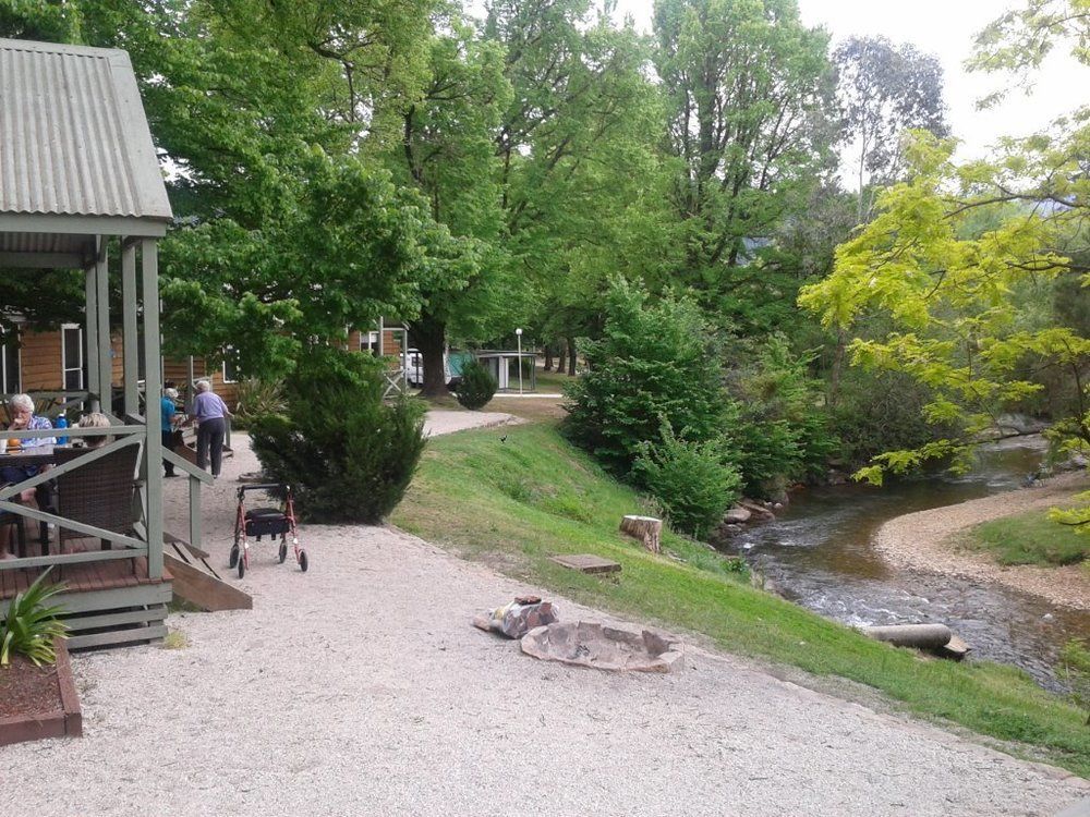 Nrma Bright Holiday Park Esterno foto